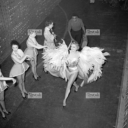 Paris, 16-03, Thtre de l'Empire, Ballet Roland Petit, Colette Marchand