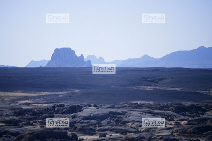 Sahara, Hoggar, Tinmenzazen, dsert de pierres