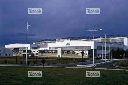 N�mes, Ateliers d'entretien d'avions