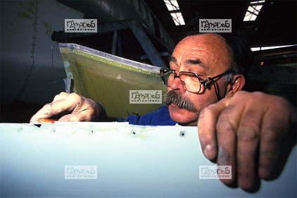 N�mes, Ateliers d'entretien d'avions