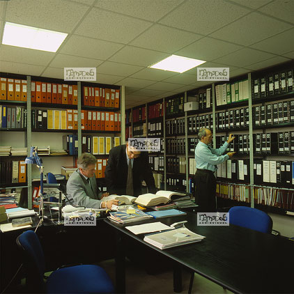 N�mes, Ateliers d'entretien d'avions