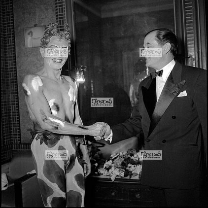 Paris, 02-02, Op�ra, Rentr�e de Serge Lifar, prot�g� par un inspecteur