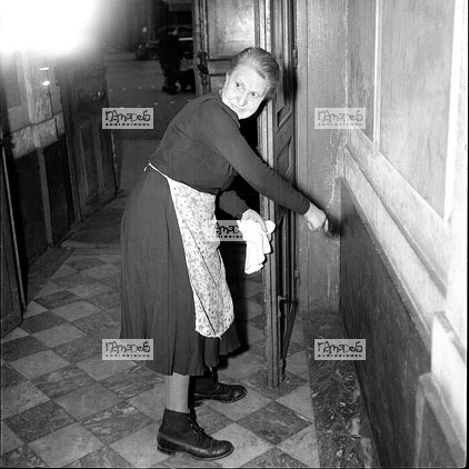 Paris, 02-04,  Fg St Denis, Concierge qui d�couvrit l'enfant de 15 jours