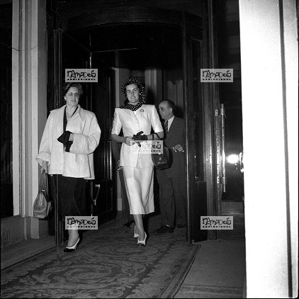Paris, 03-05, Concita Cuitron arrive au Lido