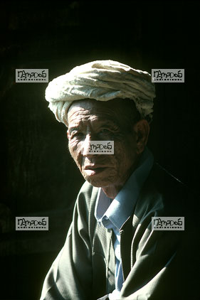Paysan, monast�re de Shwe-Yam Pyie