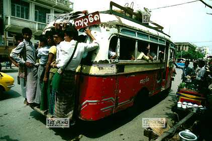 Mandalay, autobus