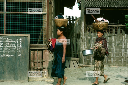 Mandalay, femmes
