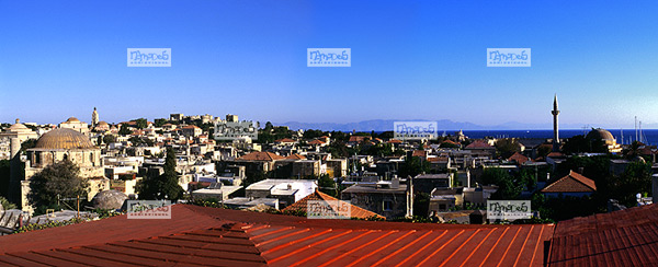 Europe, Gr�ce, �le de Rhodes, la ville de Rhodes, � l'horizon la c�te turque