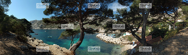 Europe, France, 13 Bouches du Rh�ne, Marseille, la calanque de Sormiou, petite plage